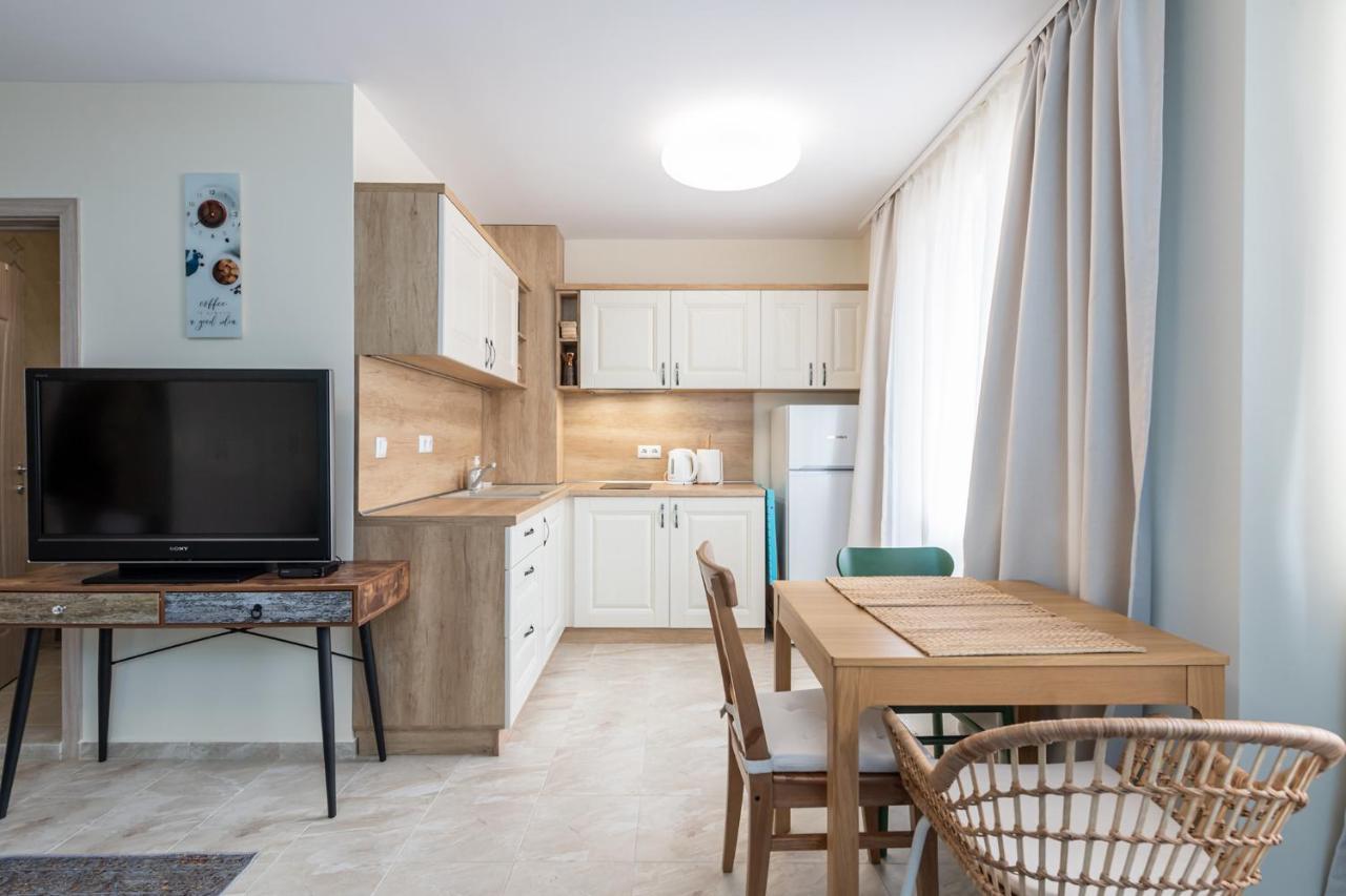 Turquoise Leilighet Pomorie Eksteriør bilde